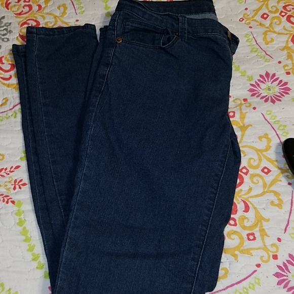 Bundle Forever 21 skinny jeans - Picture 6 of 6